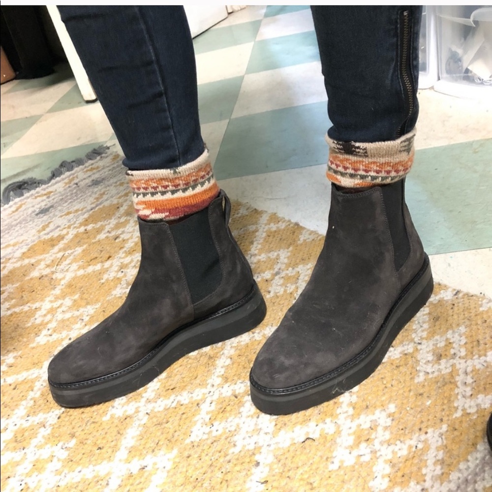 Vince Chelsea Boots